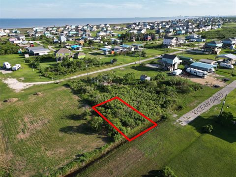 Photo of 170 Ocean Sand, Crystal Beach, TX 77650 (MLS # 84847439)