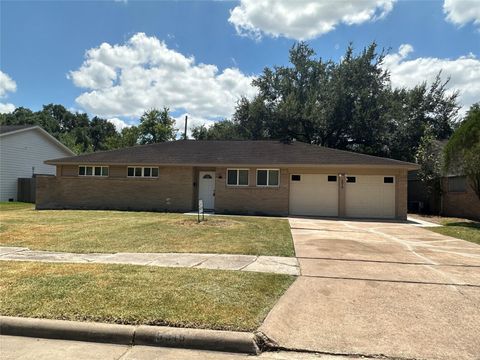 Photo of 5919 Ludington Drive, Houston, TX 77035 (MLS # 44456235)