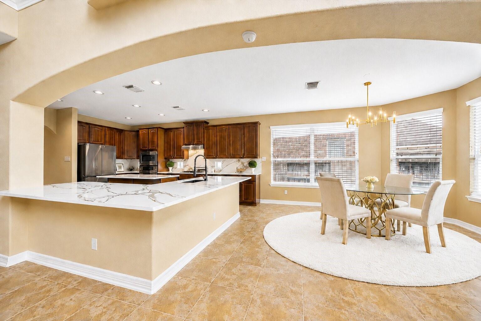 4303 Pensacola Oaks Lane
