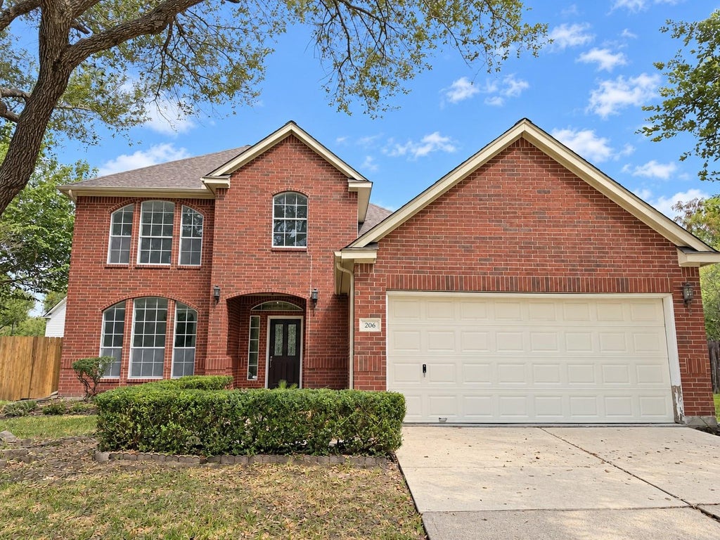 Photo of 206 Hartwood Court, Sugar Land, TX 77479 (MLS # 38283903)