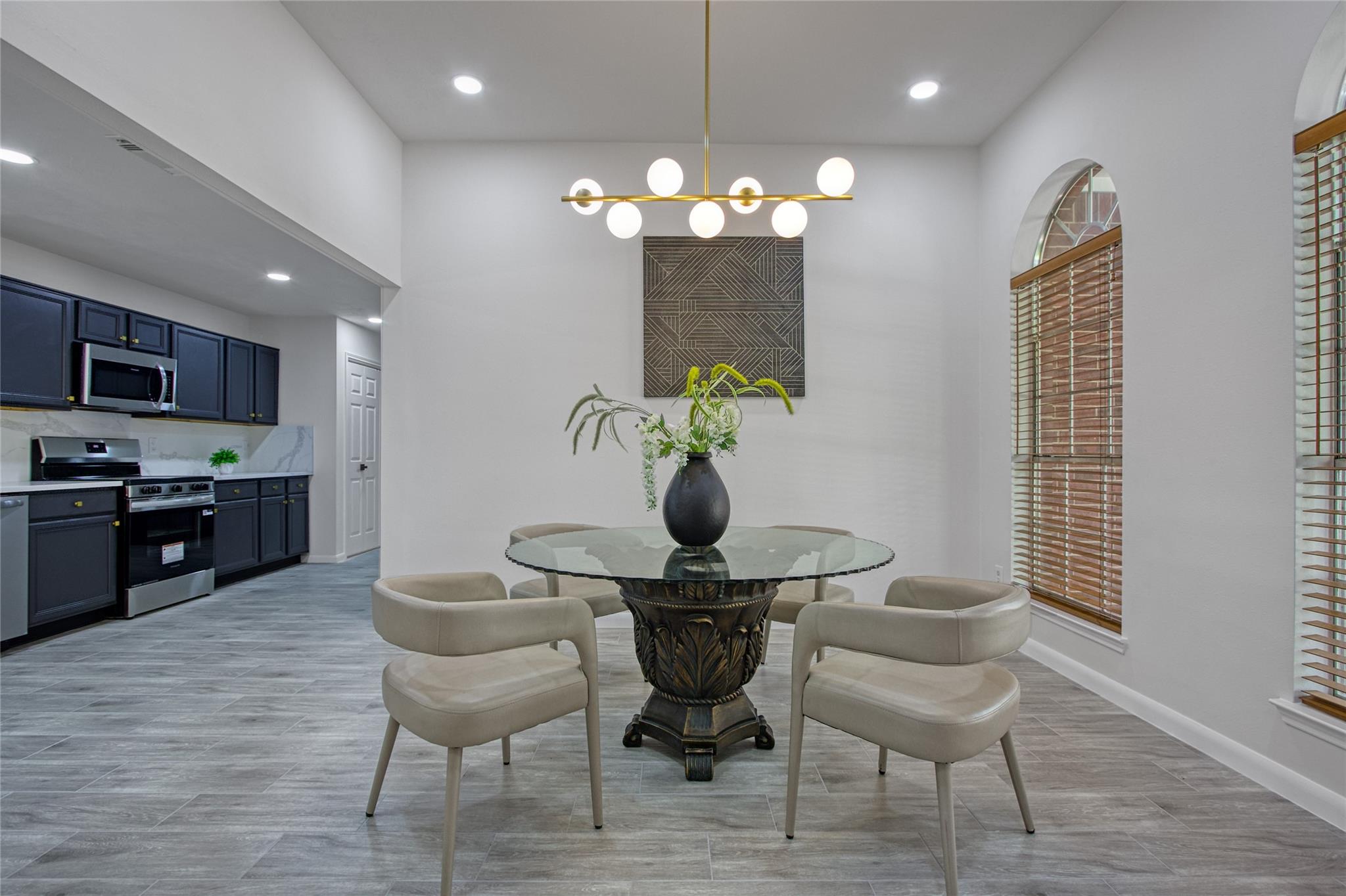 7215 Oak Walk Drive