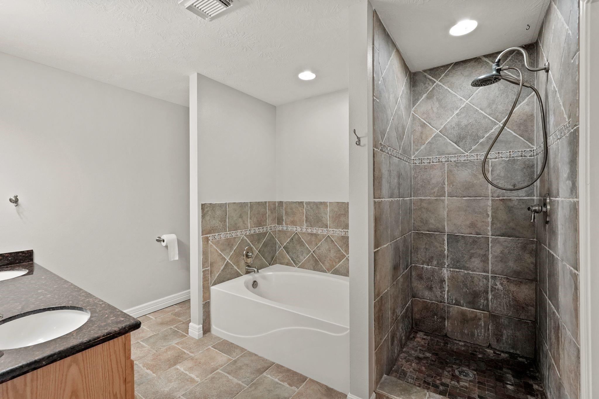 18223 Drum Heller Lane