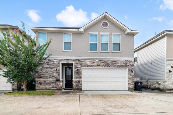 7705 SHANNON DR, HOUSTON, TX 77055 - Image e6e4d40c0b8bf78b9d5ffa5f50038df3/39625466