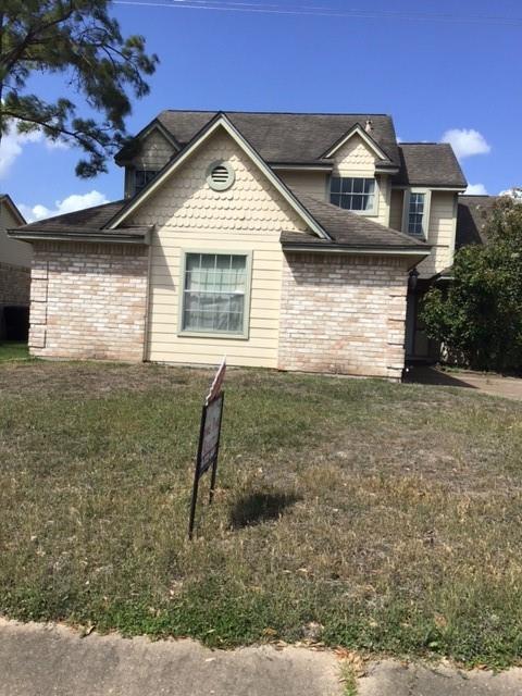 Homes For Sale - 12042 Spring Grove Drive<br/> Houston, TX 77099