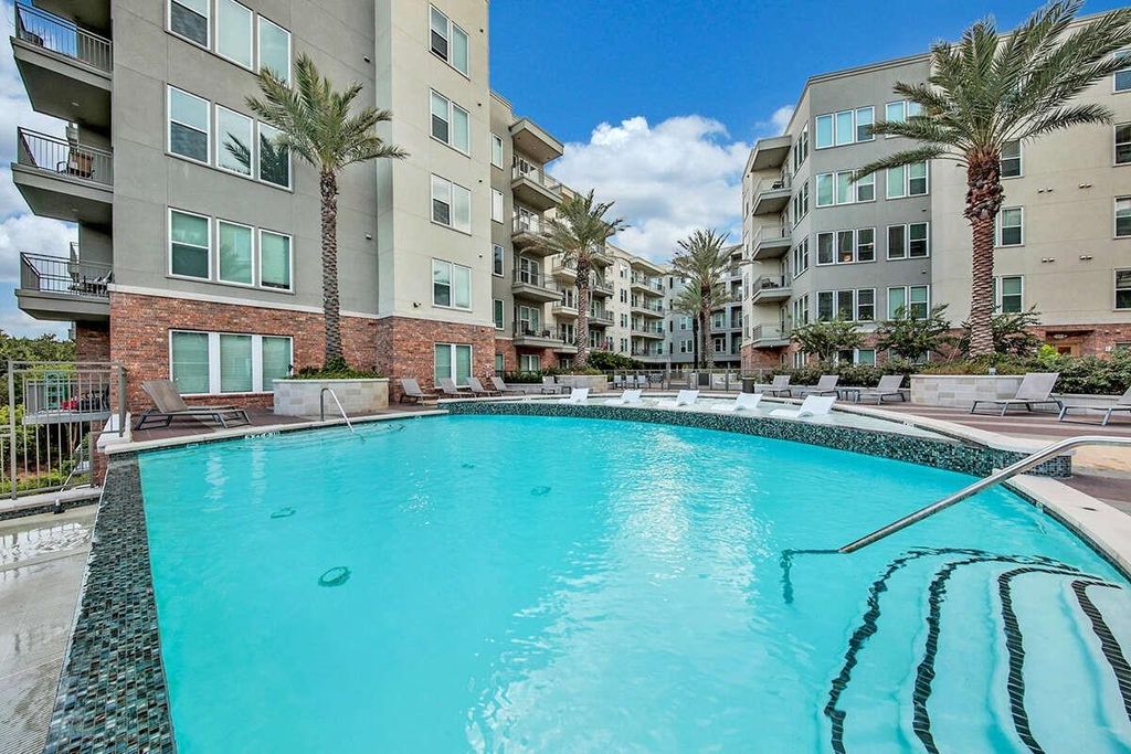 Photo of 150 W Sam Houston Parkway N #D2, Houston, TX 77024 (MLS # 79961298)