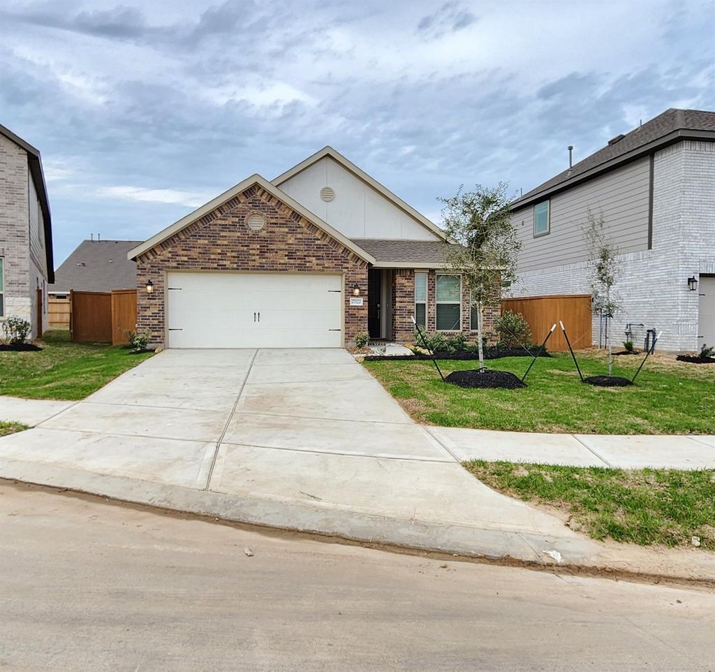 Photo of 27122 Angel Creek Lane, Katy, TX 77493 (MLS # 27188010)