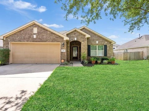 Photo of 1519 Brook Hollow Drive Drive, Pearland, TX 77581 (MLS # 6662186)