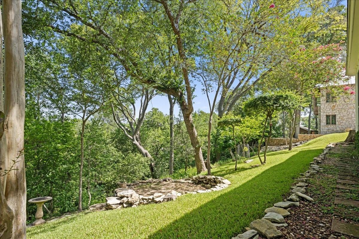 208 Rolling Hill Drive