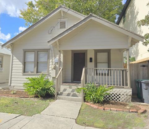 Photo of 2812 Saint Emanuel Street, Houston, TX 77004 (MLS # 21065614)