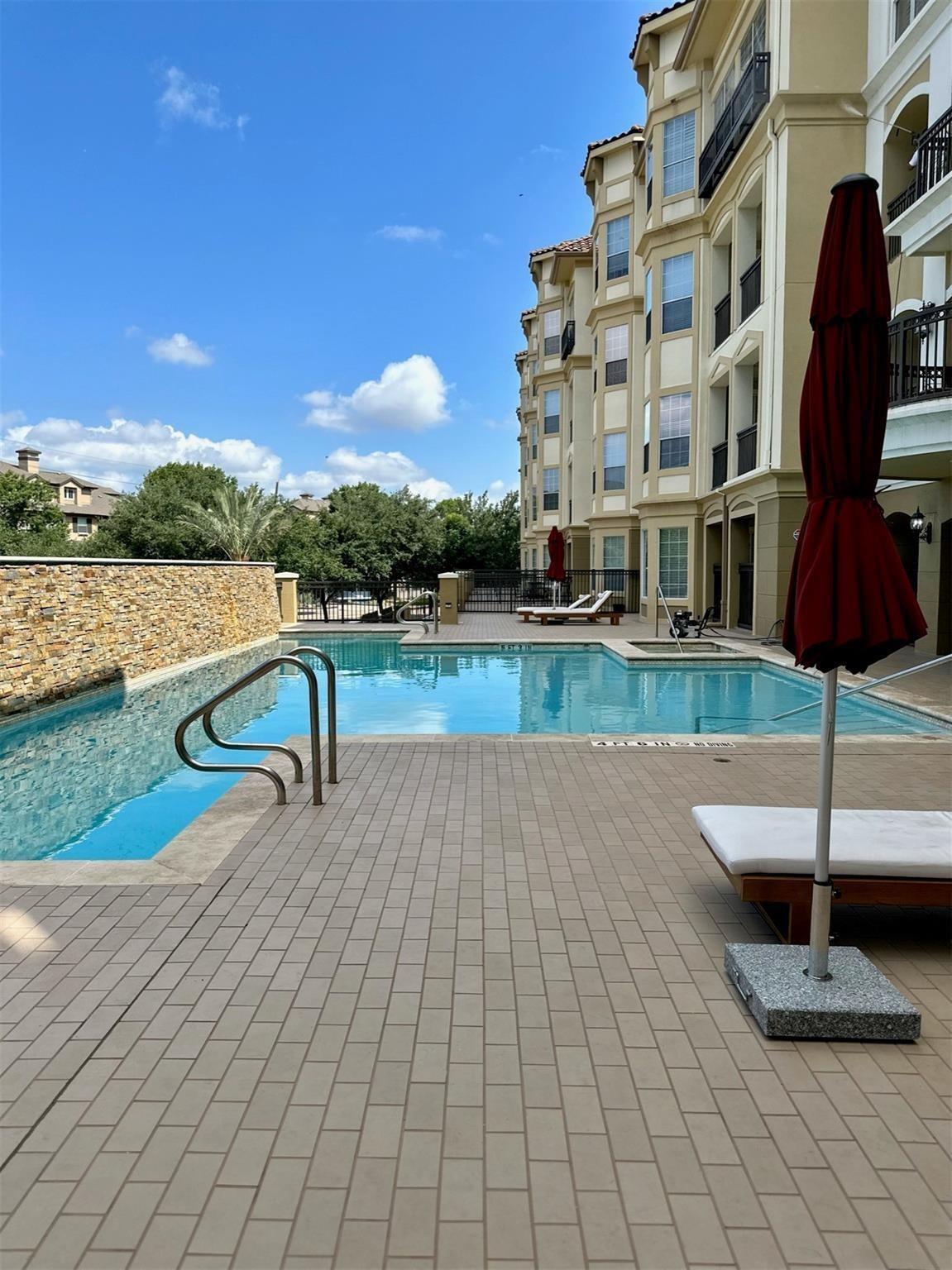 7575 Kirby Drive 3203