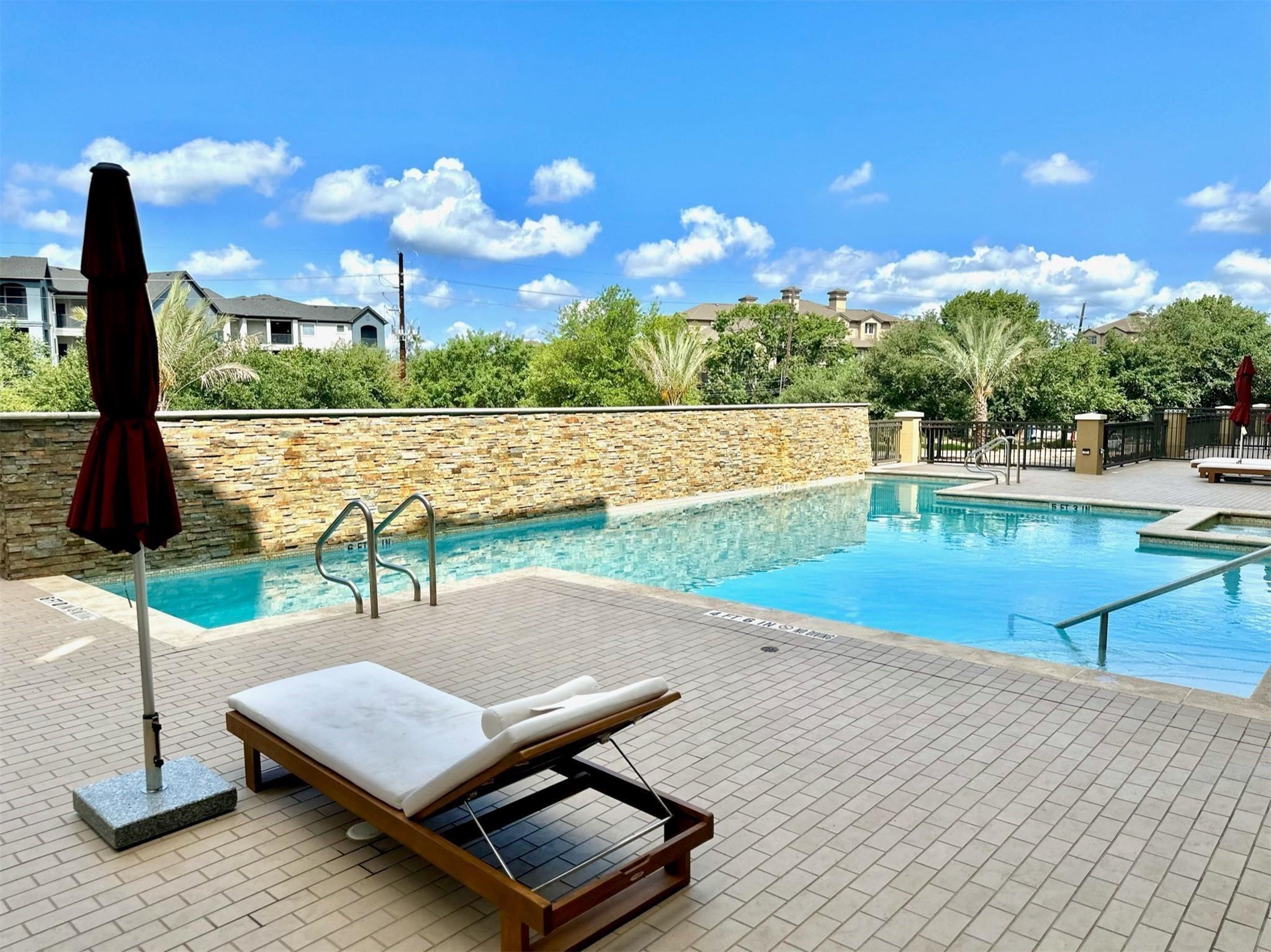 7575 Kirby Drive 3203