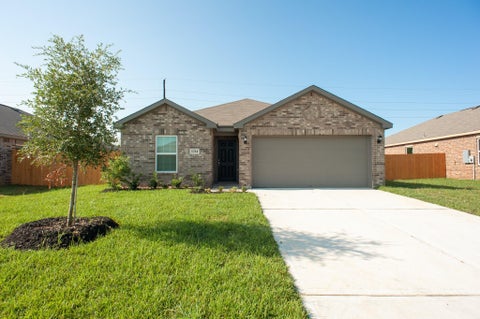 Photo of 1214 Paradise Found Drive, Iowa Colony, TX 77583 (MLS # 63956106)
