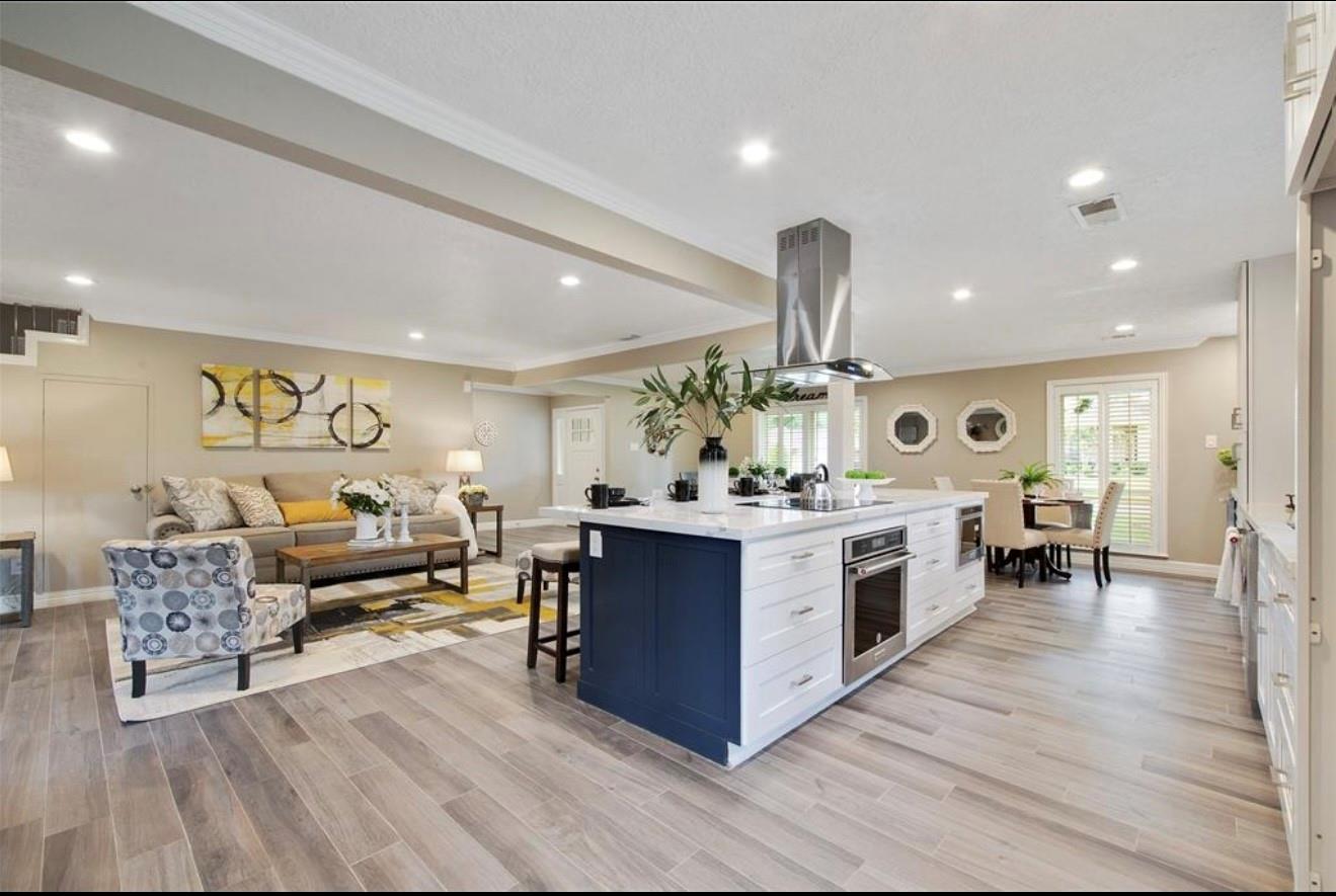 5026 Saxon Drive