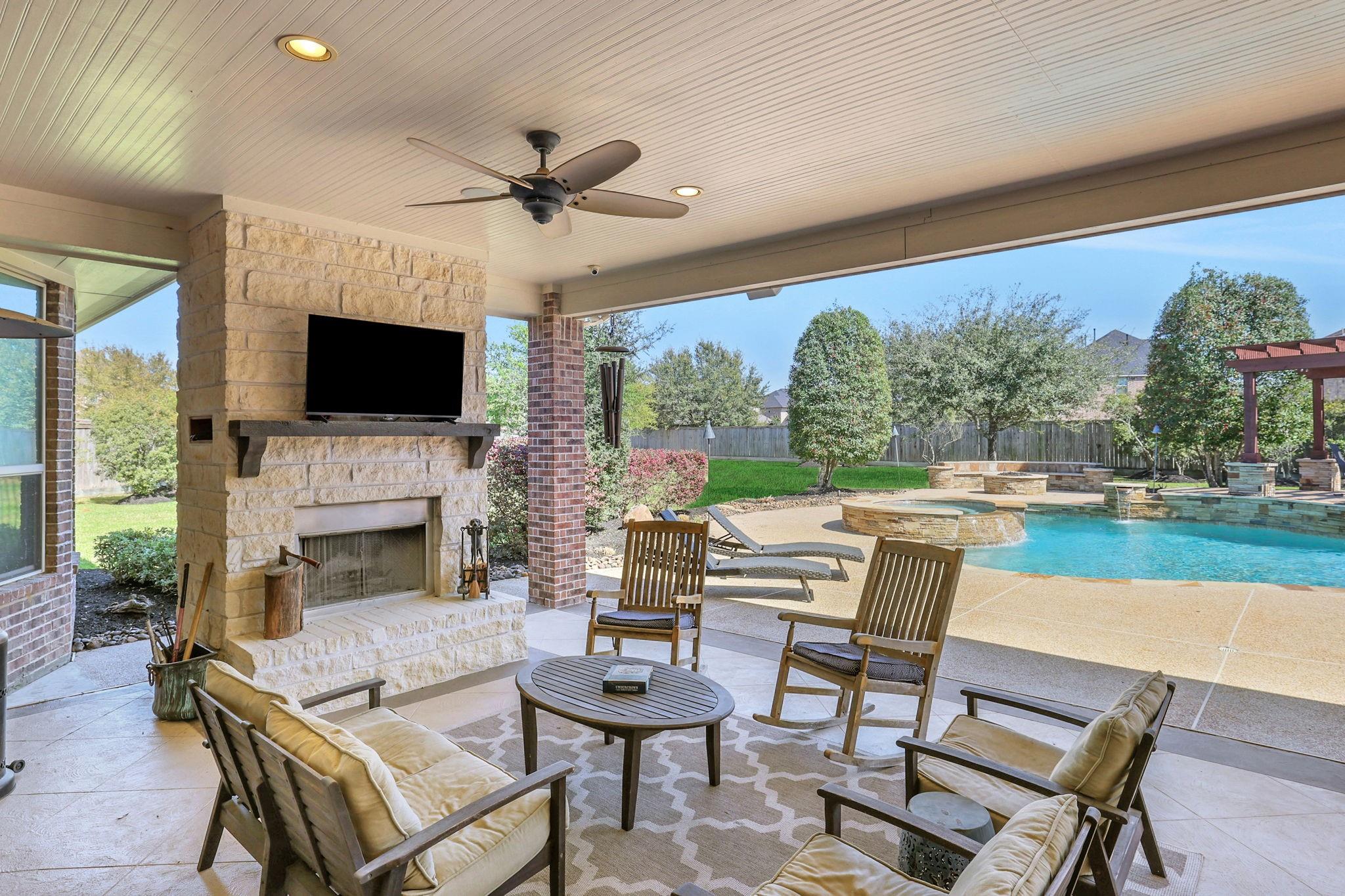 21603 Country Cove Court