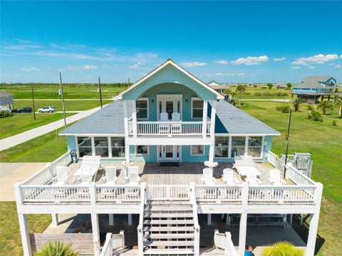 Photo of 804 Sombrero Drive, Crystal Beach, TX 77650 (MLS # 1064171)