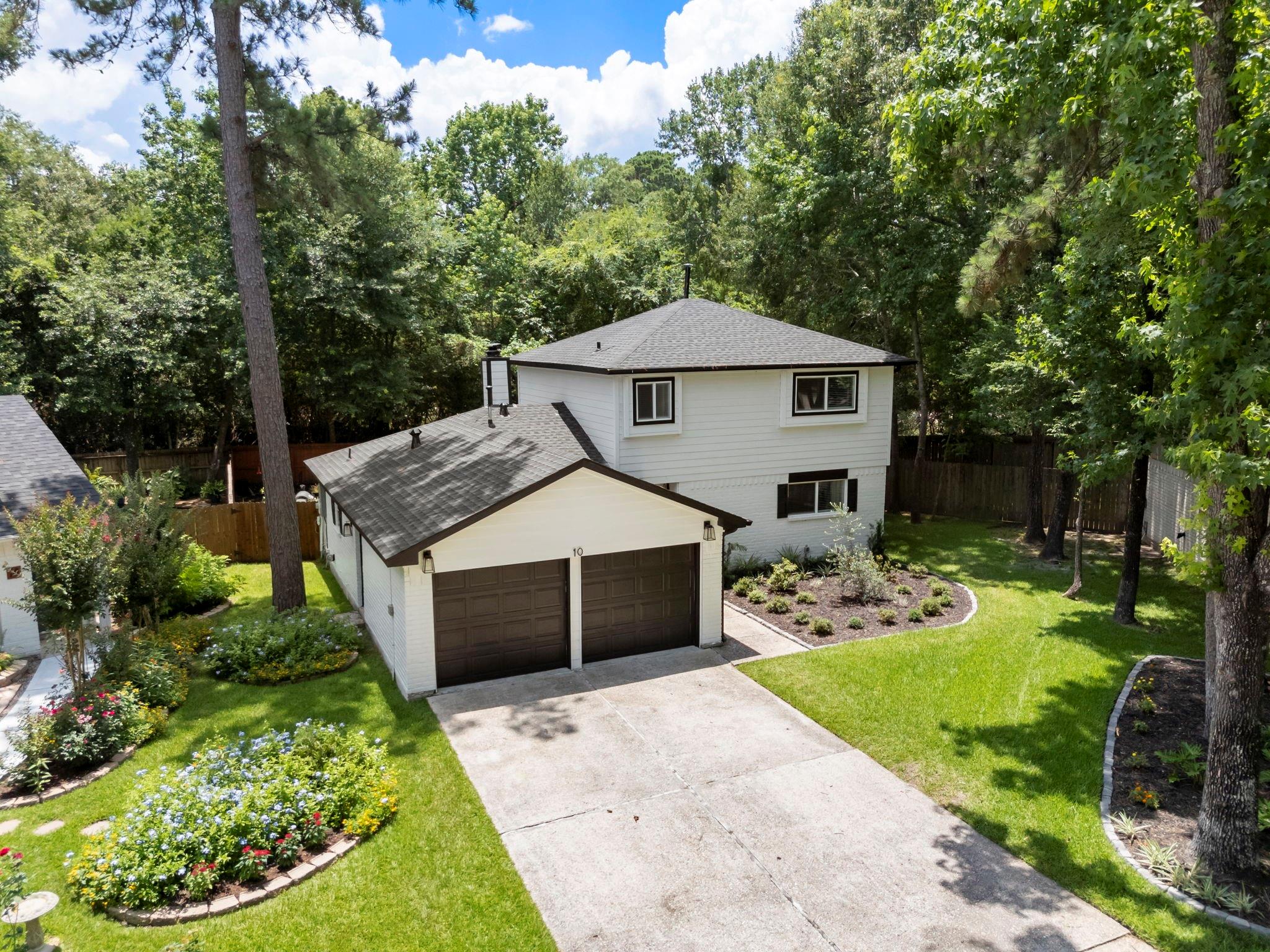 10 E White Willow Circle