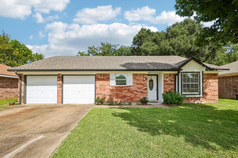Photo of 4202 Townes Forest Road, Friendswood, TX 77546 (MLS # 14716624)