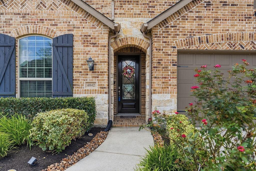 4042 Shackleton Court