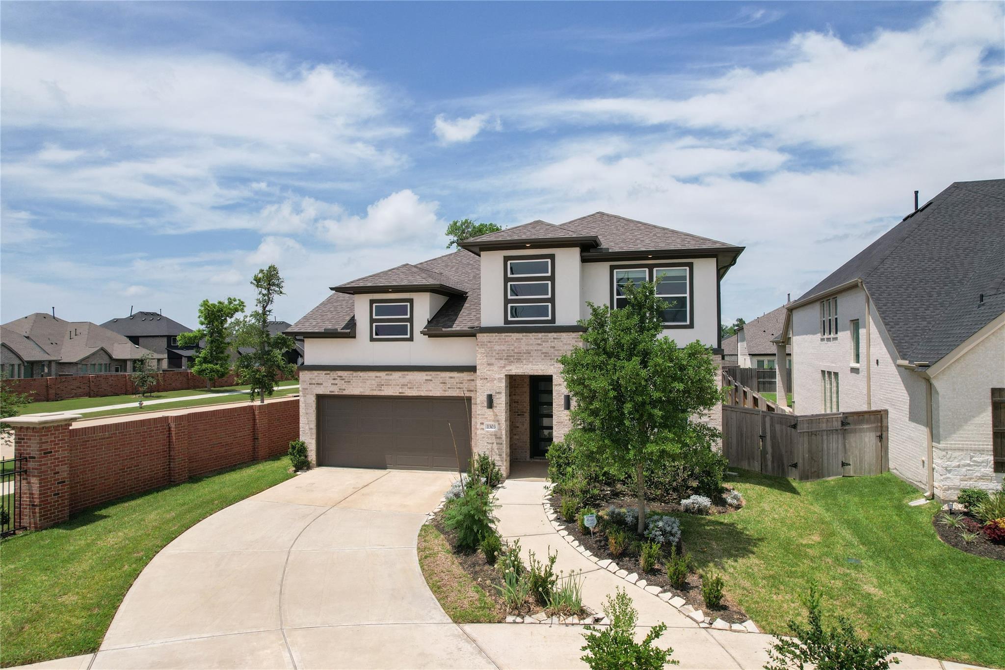 1303 Willow Walk Drive