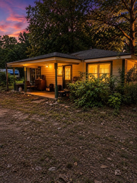 Photo of 106 Hickory Lane, Ivanhoe, TX 75979 (MLS # 62570293)