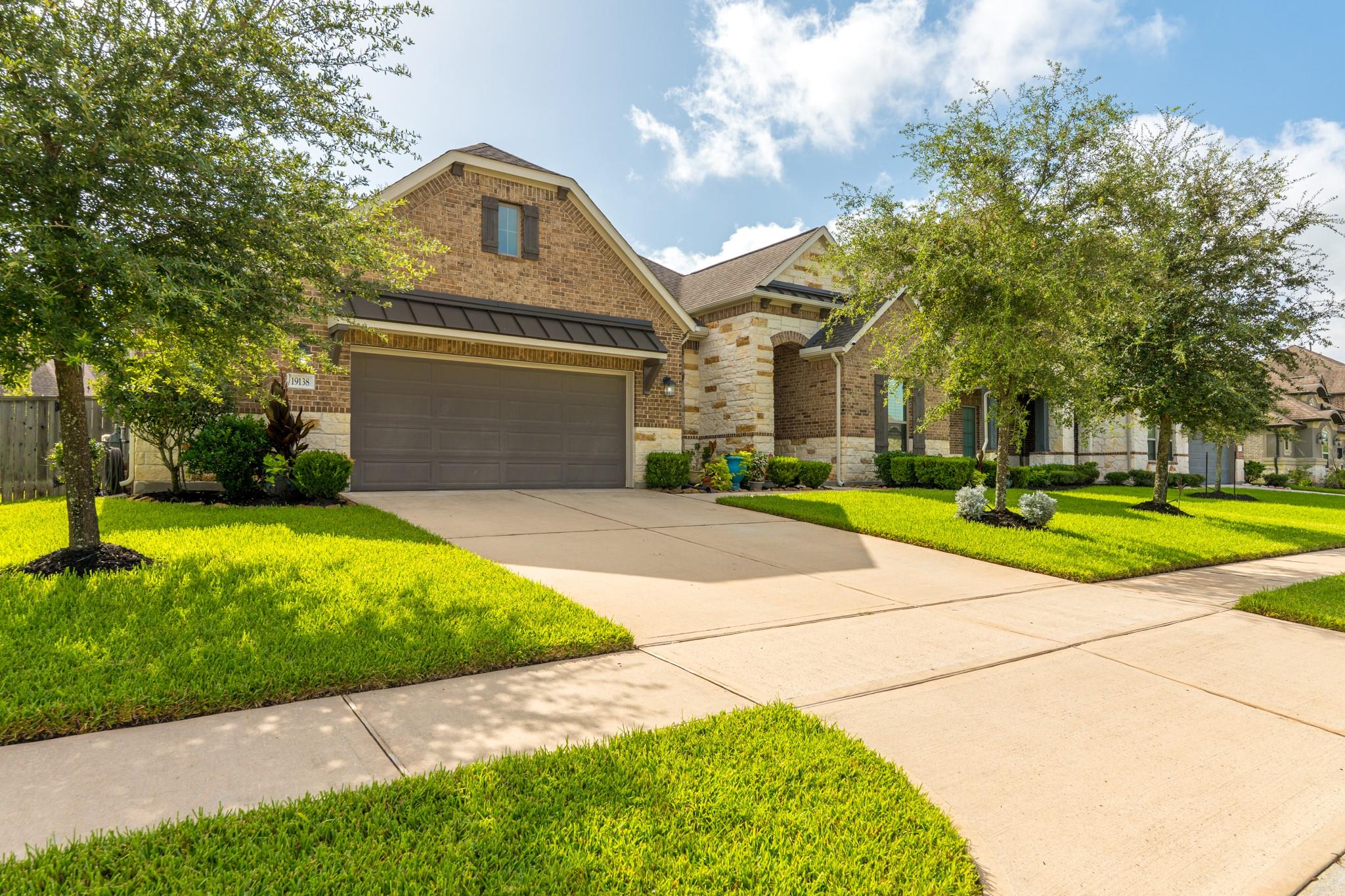 19138 Blue Hill Lane
