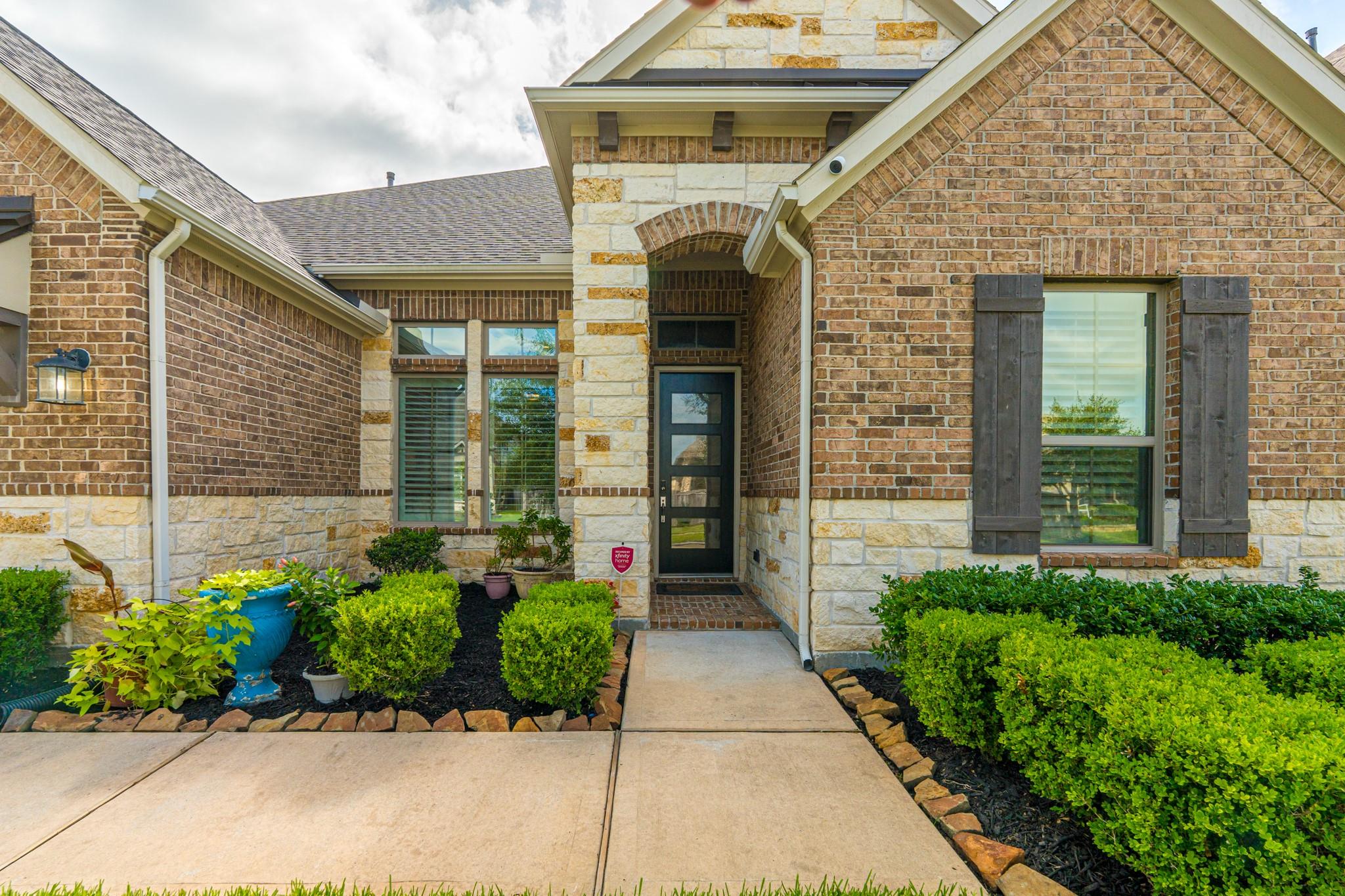 19138 Blue Hill Lane