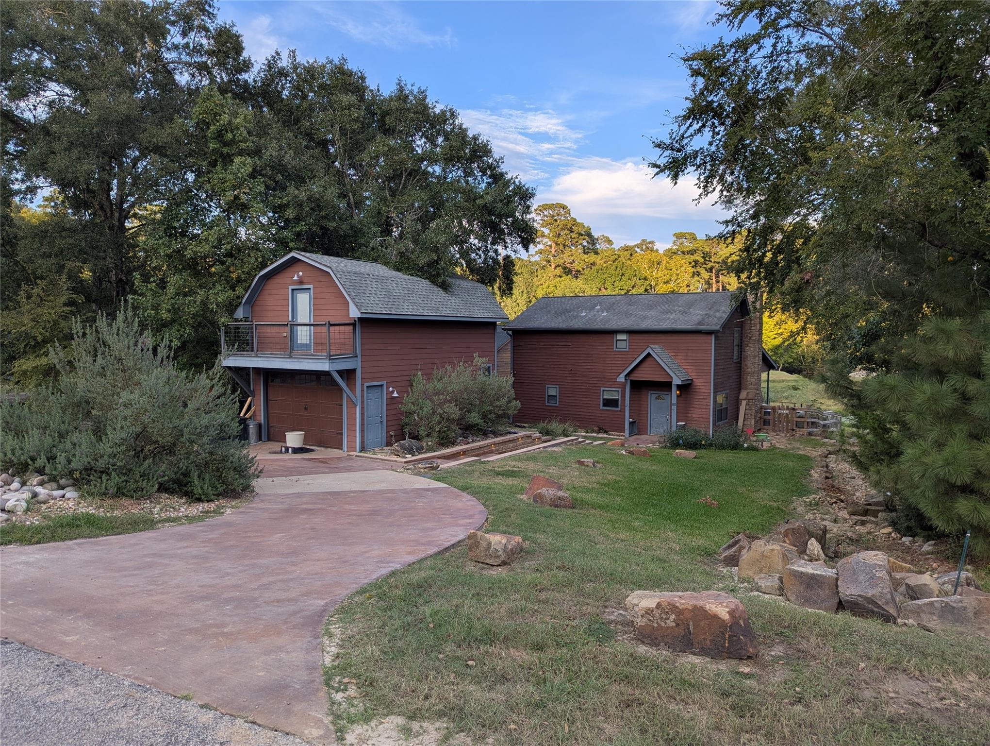 80 Hunters Creek Drive