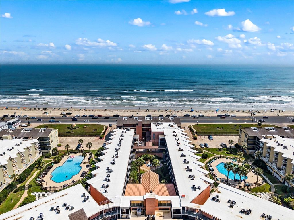 Photo of 6300 Seawall Boulevard #3116, Galveston, TX 77551 (MLS # 96159743)