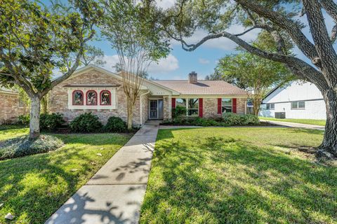 Photo of 3603 Point Clear Drive, Missouri City, TX 77459 (MLS # 81129088) Photo of 3603 Point Clear Drive, Missouri City, TX 77459 (MLS # 81129088)