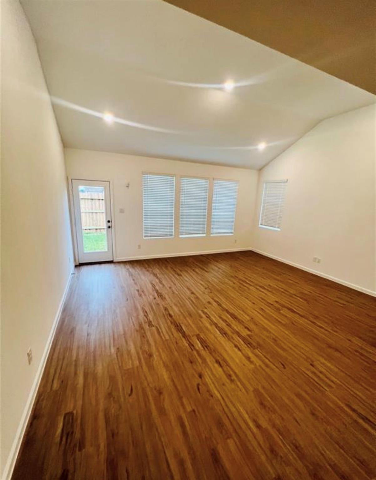 27007 Aurora Garden Lane