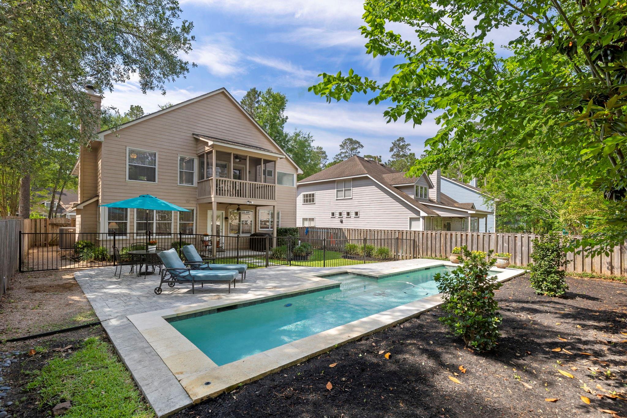 50 W New Avery Place