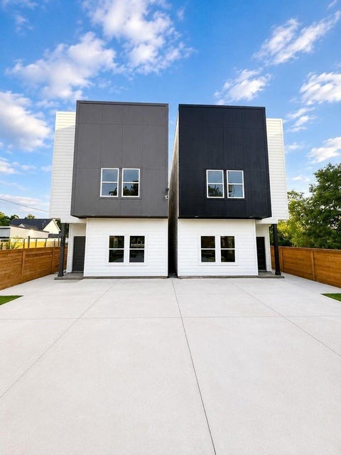 Photo of 8321 Observatory Street, Houston, TX 77088 (MLS # 37634237)