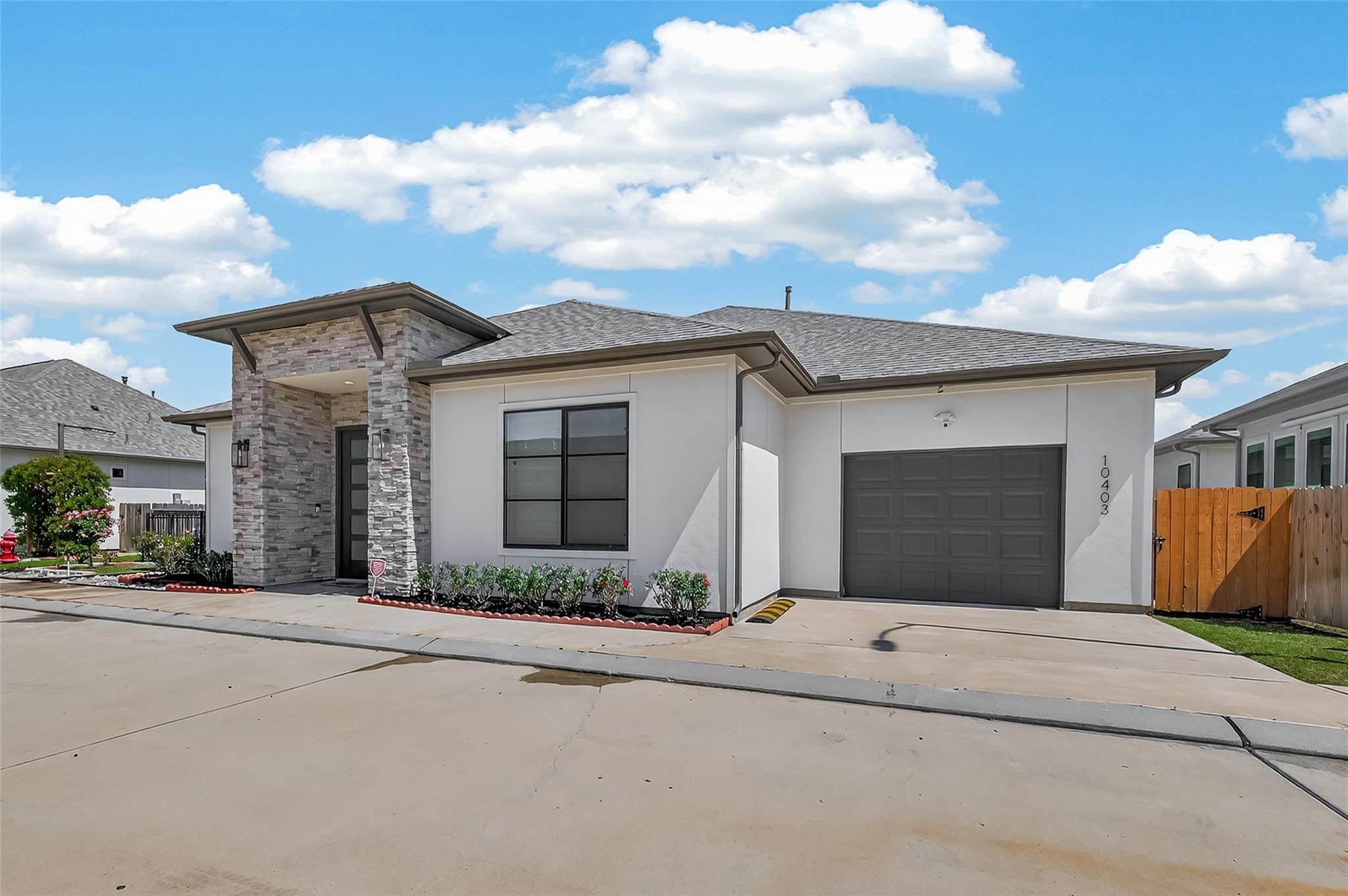 10403 Anchorage Passage