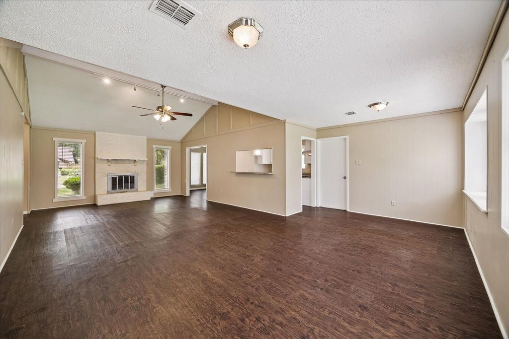 Photo of 8222 Bayou Forest Drive, Houston, TX 77088 (MLS # 52504585)