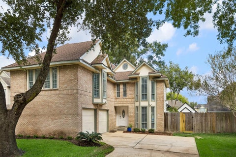 Photo of 6415 Via Espana Drive, Houston, TX 77083 (MLS # 48369960)