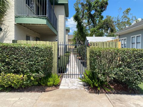 Photo of 211 W 17th Street W #6, Houston, TX 77008 (MLS # 64714583)