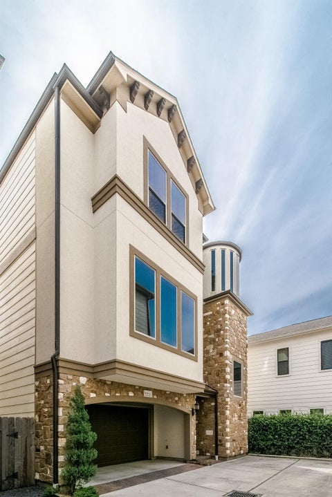 Photo of 1610 Knox Street #A, Houston, TX 77007 (MLS # 39031694)