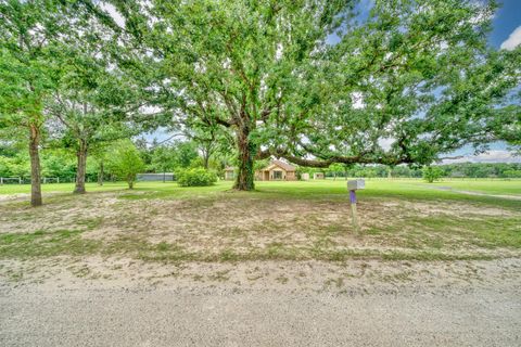 Photo of 5350 Wiseman Road, Midway, TX 75852 (MLS # 51154260)