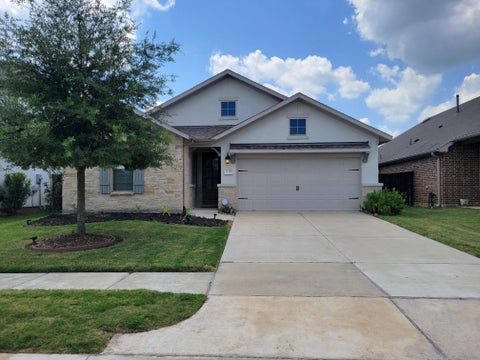 Photo of 10342 Aldrin Drive, Rosharon, TX 77583 (MLS # 72053439)