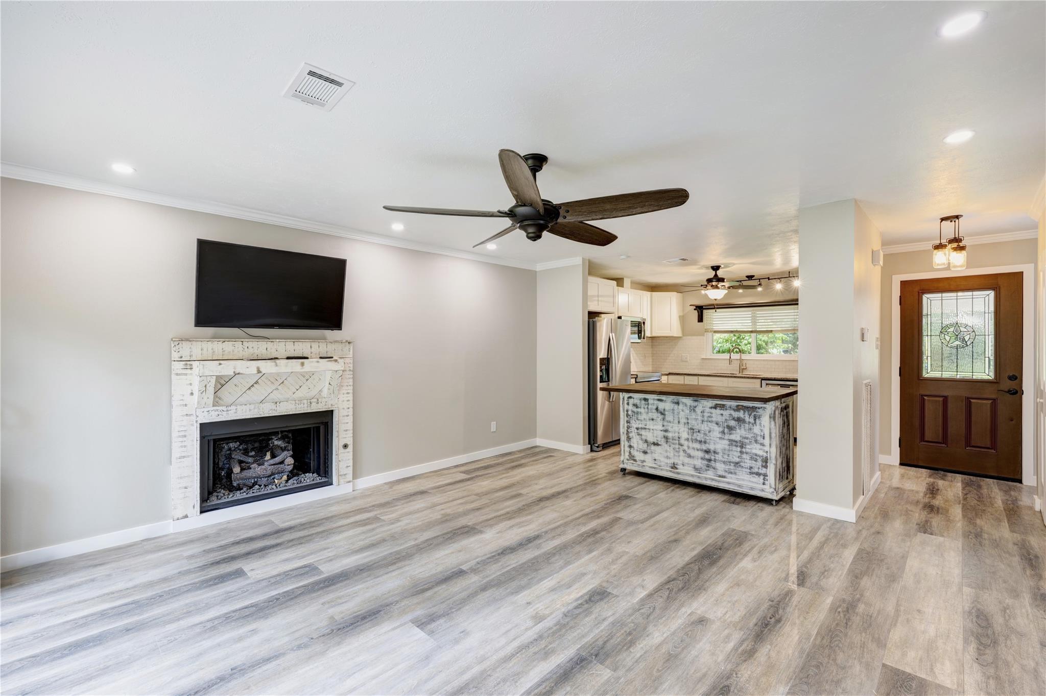 1911 N Red Cedar Circle