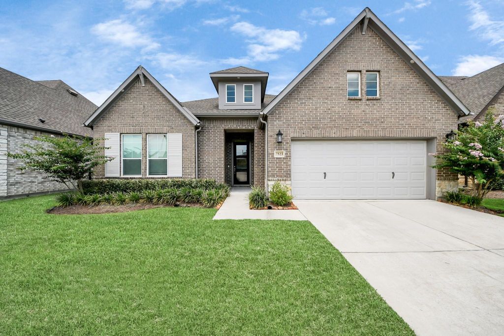 Photo of 7523 Congress Trail Way, Porter, TX 77365 (MLS # 23484505)