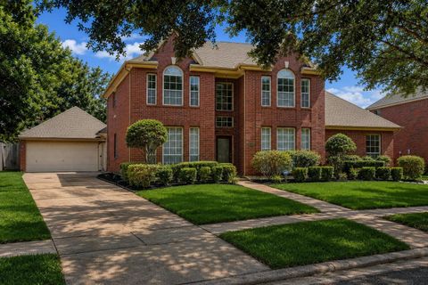 Photo of 16923 Meadowleigh Court, Sugar Land, TX 77479 (MLS # 71676541)