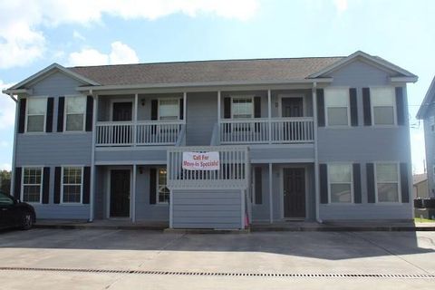 Photo of 4426 25th Street #D, Dickinson, TX 77539 (MLS # 57580077)