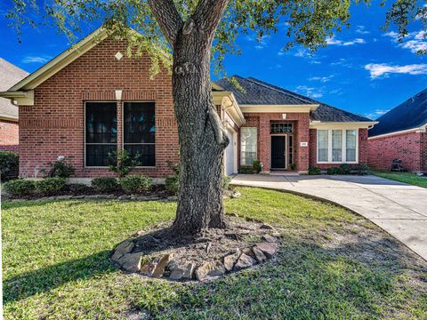 Photo of 3319 Shadowbark Drive, Houston, TX 77082 (MLS # 42109406)