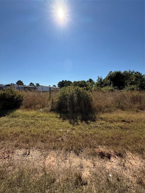 Photo of 397 Road 5122, Cleveland, TX 77327 (MLS # 91551820)