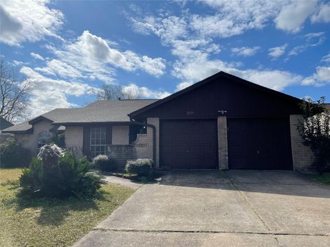 Photo of 2215 Winter Bay Lane, Houston, TX 77088 (MLS # 48538148)