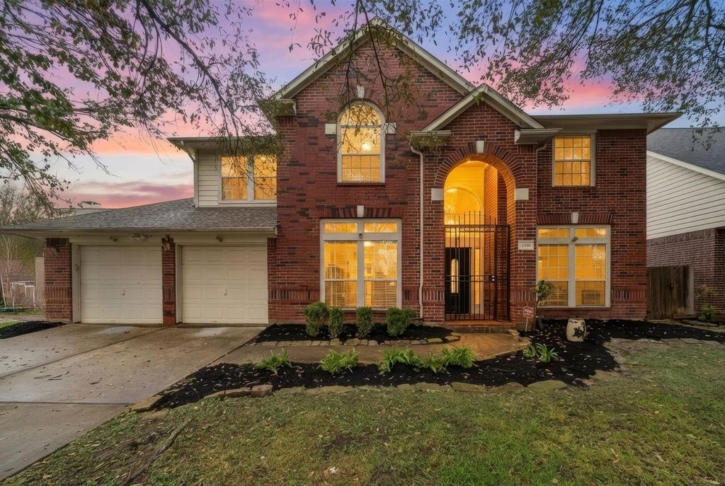 Photo of 12310 Shadow Island Drive, Houston, TX 77082 (MLS # 35031643)