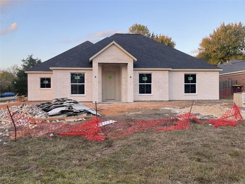 Photo of 13046 Valleywood Circle, Willis, TX 77318 (MLS # 75045768)