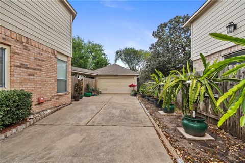 Tiny photo for 2619 Landera Court, Pearland, TX 77584 (MLS # 39913097)