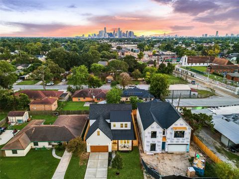 206 Milwaukee Street Houston TX 77009